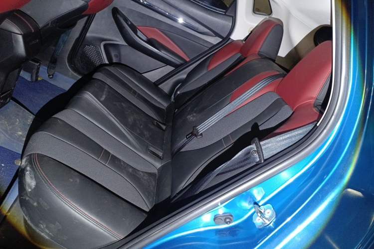 Used CHANGAN OSHAN X5 2021 1.5T DCT Prestige Edition Left Rear Seat
