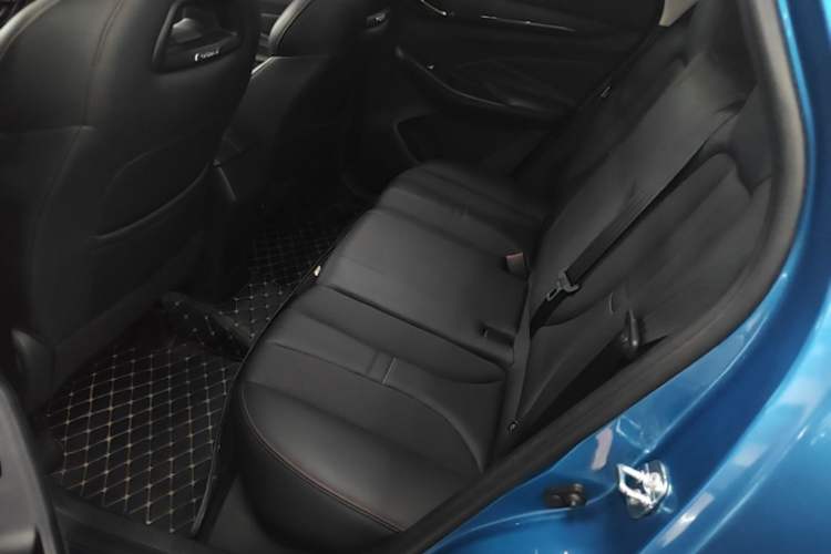 Used CHANGAN OSHAN X5 2021 1.5T DCT Prestige Edition Left Rear Seat