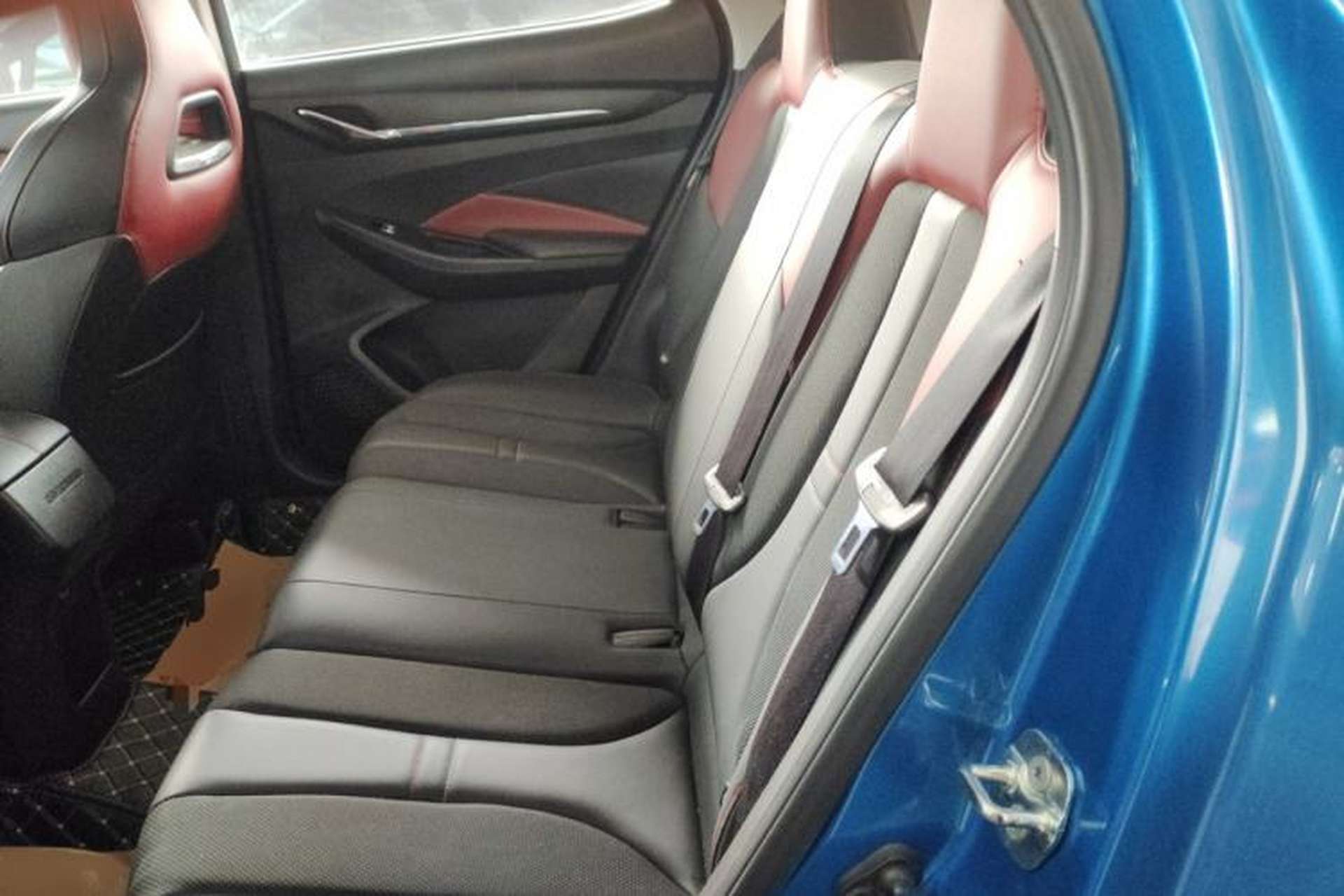 Used CHANGAN OSHAN X5 2021 1.5T DCT Prestige Edition Left Rear Seat