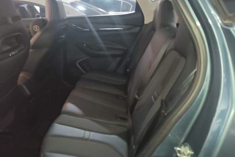 Used CHANGAN OSHAN X5 2021 Revised Version 1.6L Manual Luxury Edition Left Rear Seat