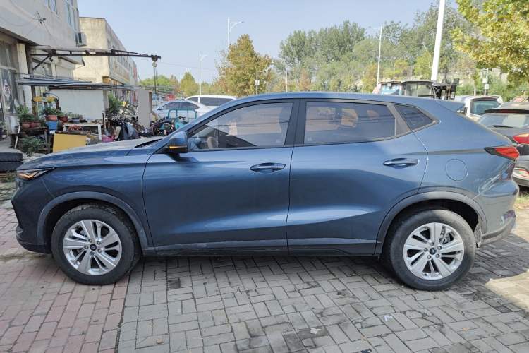 Used CHANGAN OSHAN X5 2021 Revised Version 1.6L Manual Luxury Edition Left Side