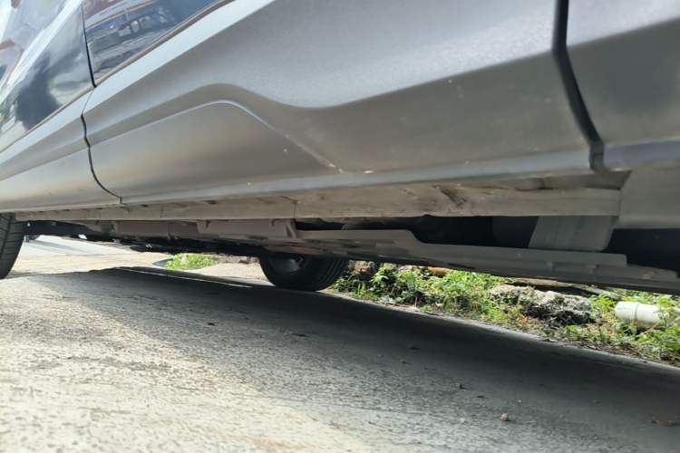 Used CHANGAN OSHAN X5 2021 Revised Version 1.5T DCT Luxury Edition Left Side Sill