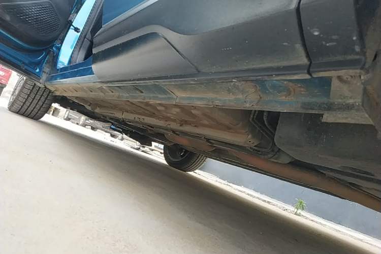 Used CHANGAN OSHAN X5 2021 1.5T DCT Flagship Edition Left Side Sill