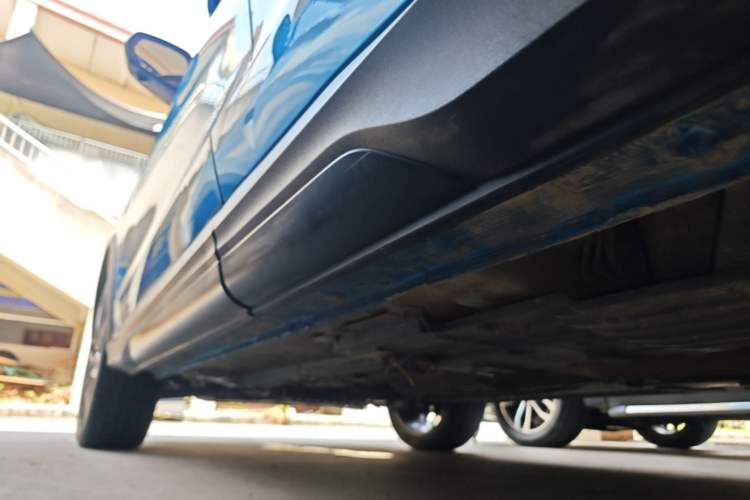 Used CHANGAN OSHAN X5 2021 1.5T DCT Flagship Edition Left Side Sill