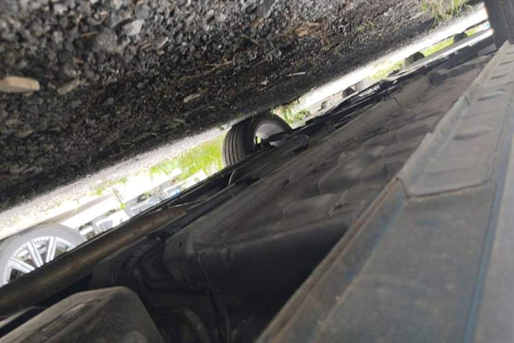 Used CHANGAN OSHAN X5 2021 1.5T DCT Flagship Edition Left Side Sill