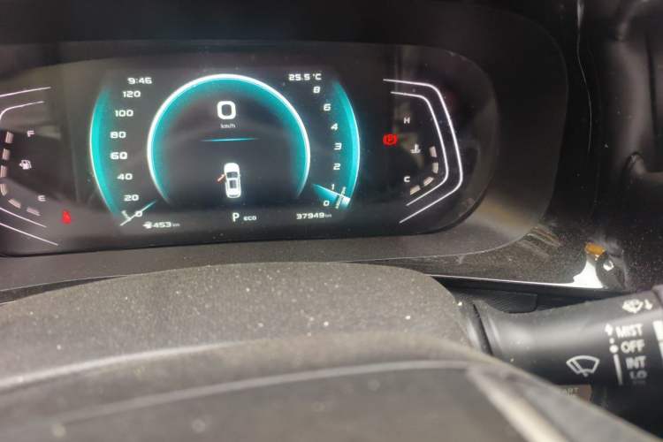 Used CHANGAN OSHAN X5 2021 1.5T DCT Prestige Edition Odometer Close Up