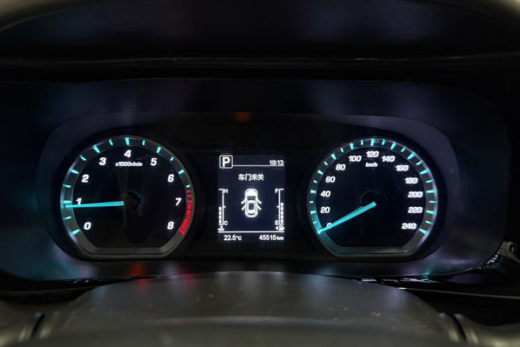 Used CHANGAN OSHAN X5 2021 Revised Version 1.5T DCT Luxury Edition Odometer Close Up