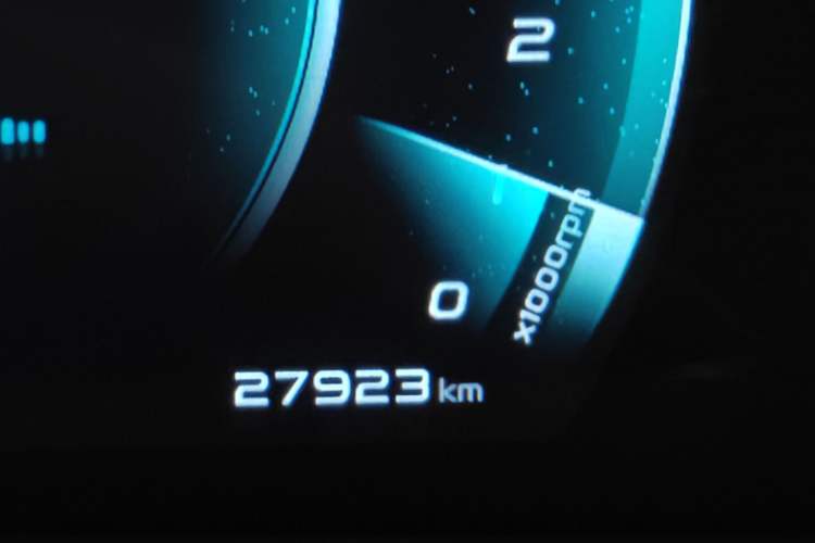 Used CHANGAN OSHAN X5 2021 1.5T DCT Flagship Edition Odometer Close Up
