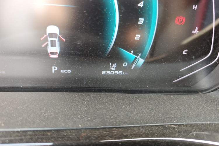 Used CHANGAN OSHAN X5 2021 Revised Version 1.5T DCT Luxury Edition Odometer Close Up