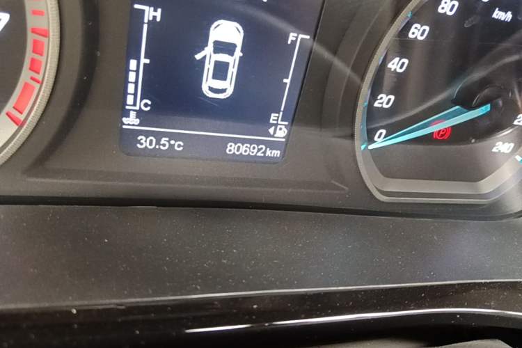 Used CHANGAN OSHAN X5 2021 1.5T DCT Luxury Edition Odometer Close Up