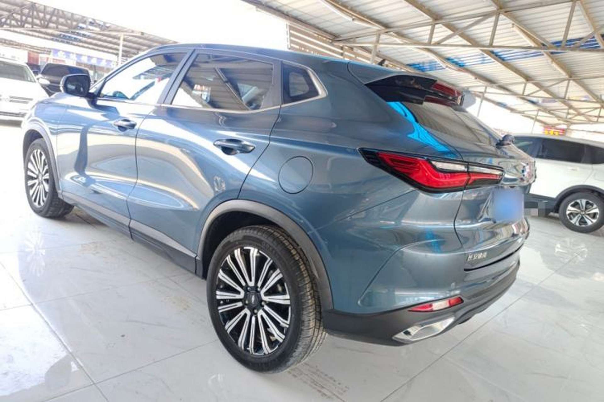 Used CHANGAN OSHAN X5 2021 1.6L CVT Luxury Model Rear Left 45 Deg