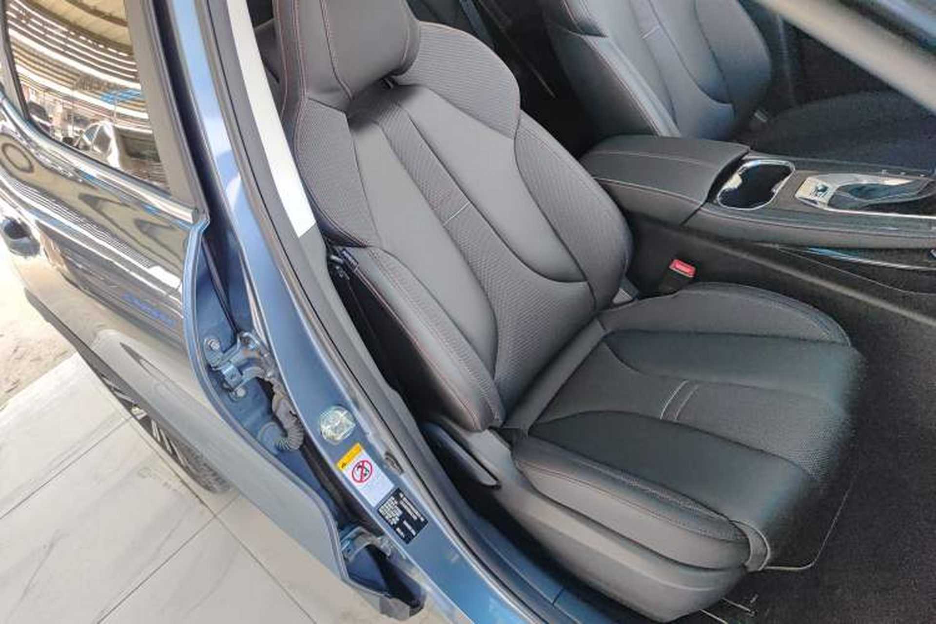 Used CHANGAN OSHAN X5 2021 1.6L CVT Luxury Model Right Front Seat