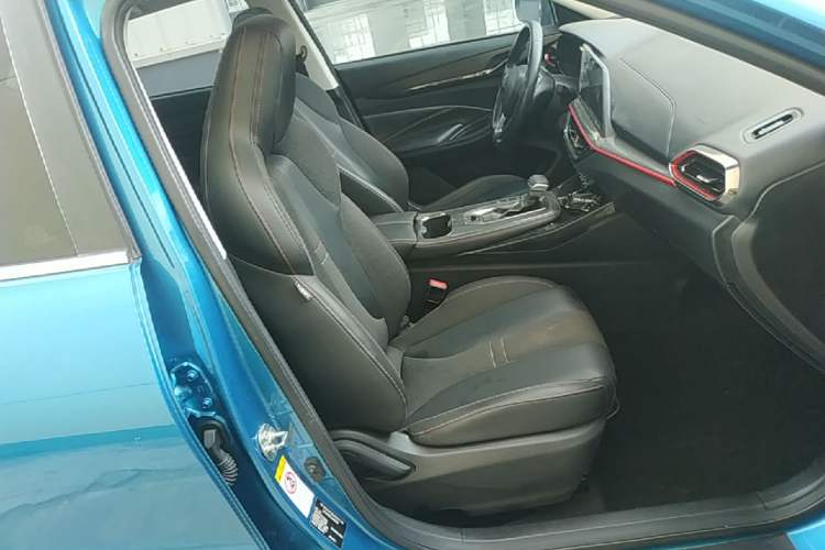 Used CHANGAN OSHAN X5 2021 1.5T DCT Flagship Edition Right Front Seat