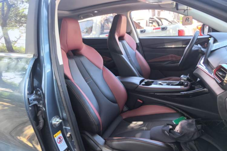 Used CHANGAN OSHAN X5 2021 1.5T DCT Flagship Edition Right Front Seat