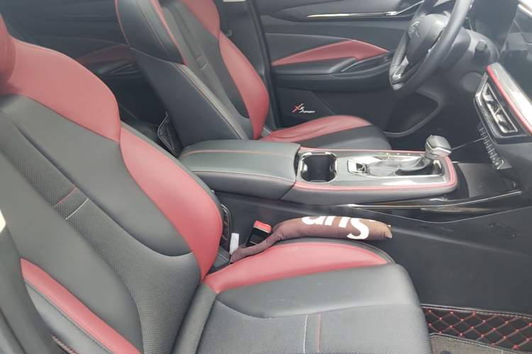Used CHANGAN OSHAN X5 2021 1.5T DCT Flagship Edition Right Front Seat