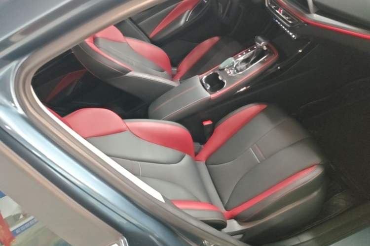Used CHANGAN OSHAN X5 2021 Revised Version 1.5T DCT Luxury Edition Right Front Seat