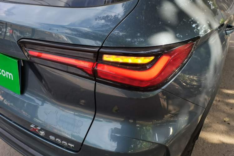 Used CHANGAN OSHAN X5 2021 1.5T DCT Luxury Edition Right Rear Taillight
