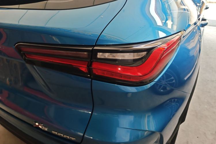 Used CHANGAN OSHAN X5 2021 1.5T DCT Flagship Edition Right Rear Taillight