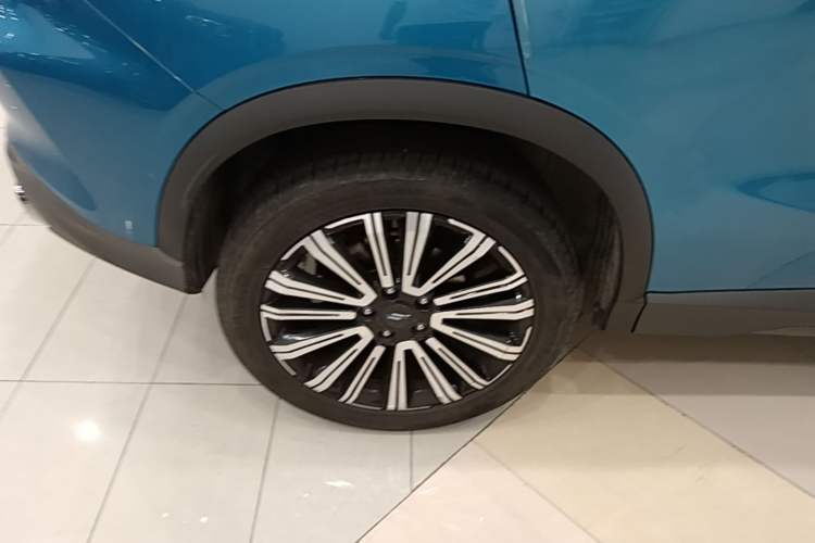 Used CHANGAN OSHAN X5 2021 Revised Version 1.5T DCT Luxury Edition Right Rear Wheel Hub