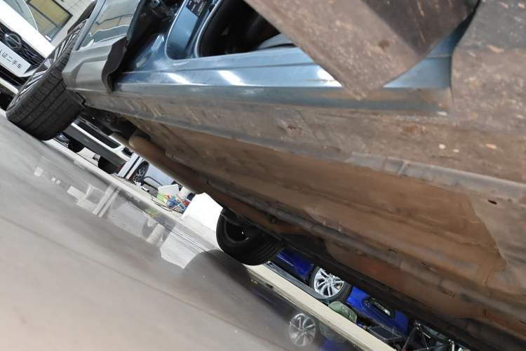 Used CHANGAN OSHAN X5 2021 1.5T DCT Prestige Edition Right Side Sill