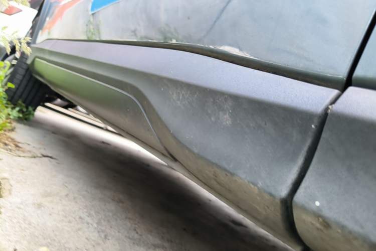 Used CHANGAN OSHAN X5 2021 Revised Version 1.5T DCT Luxury Edition Right Side Sill