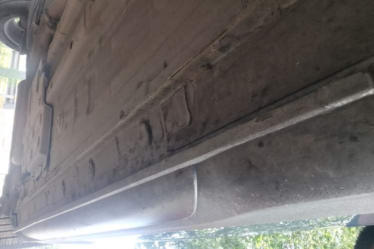 Used CHANGAN OSHAN X5 2021 1.5T DCT Luxury Edition Right Side Sill
