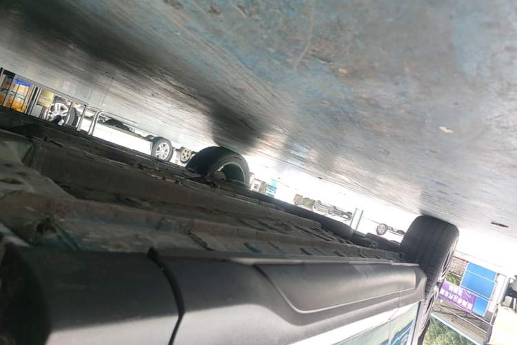 Used CHANGAN OSHAN X5 2021 1.5T DCT Flagship Edition Right Side Sill