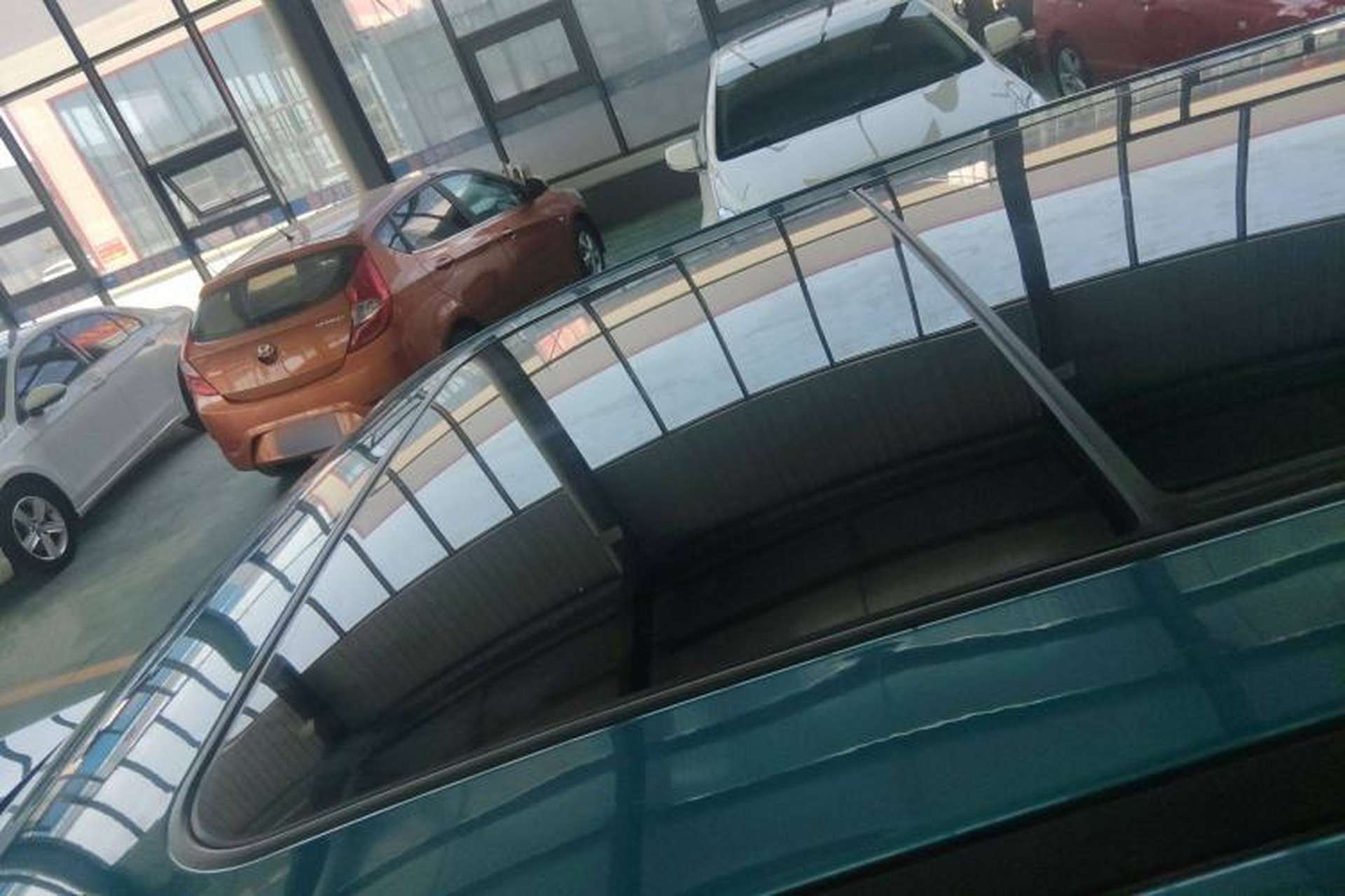 Used CHANGAN OSHAN X5 2021 1.5T DCT Prestige Edition Roof