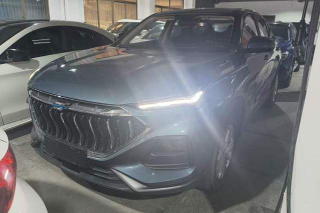 Used CHANGAN OSHAN X5 2021 Revised Version 1.6L Manual Luxury Edition