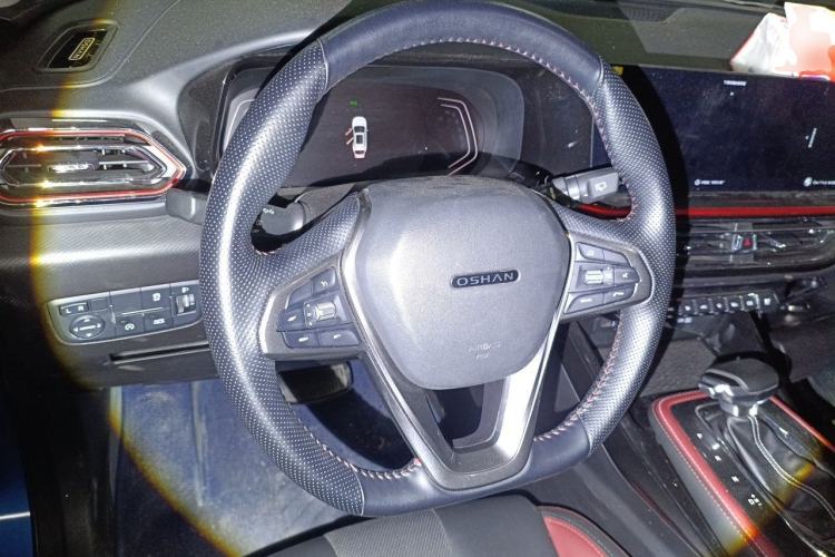 Used CHANGAN OSHAN X5 2021 1.5T DCT Prestige Edition Steering Wheel
