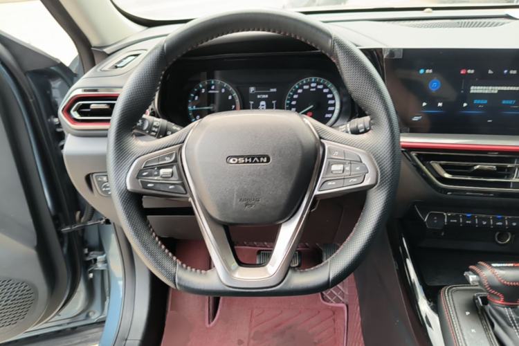 Used CHANGAN OSHAN X5 2021 Revised Version 1.5T DCT Luxury Edition Steering Wheel