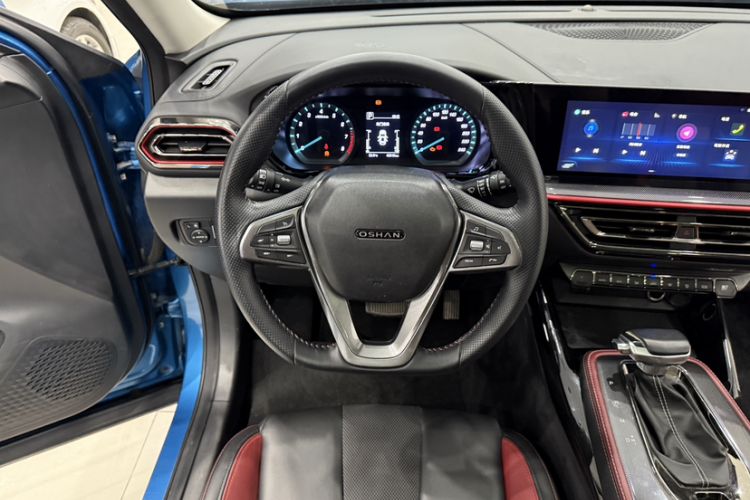 Used CHANGAN OSHAN X5 2021 Revised Version 1.5T DCT Luxury Edition Steering Wheel