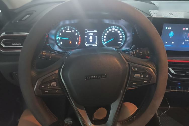 Used CHANGAN OSHAN X5 2021 Revised Version 1.6L Manual Luxury Edition Steering Wheel