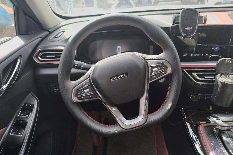 Used CHANGAN OSHAN X5 2021 1.5T DCT Prestige Edition Steering Wheel
