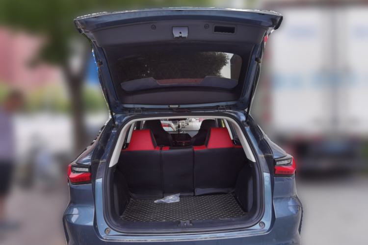 Used CHANGAN OSHAN X5 2021 Revised Version 1.6L CVT Luxury Edition Trunk