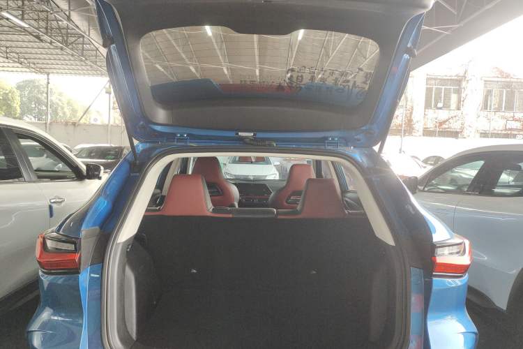 Used CHANGAN OSHAN X5 2021 1.5T DCT Prestige Edition Trunk