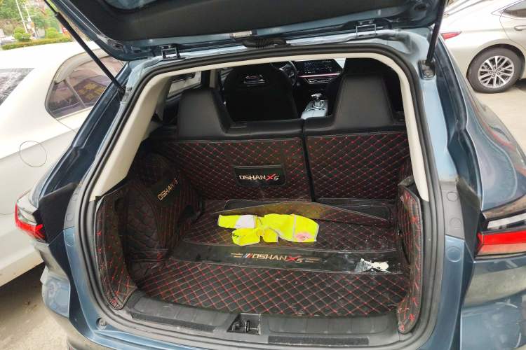 Used CHANGAN OSHAN X5 2021 1.5T DCT Prestige Edition Trunk