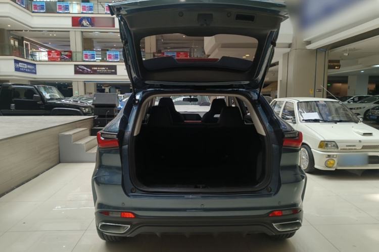 Used CHANGAN OSHAN X5 2021 1.6L CVT Comfort Model Trunk