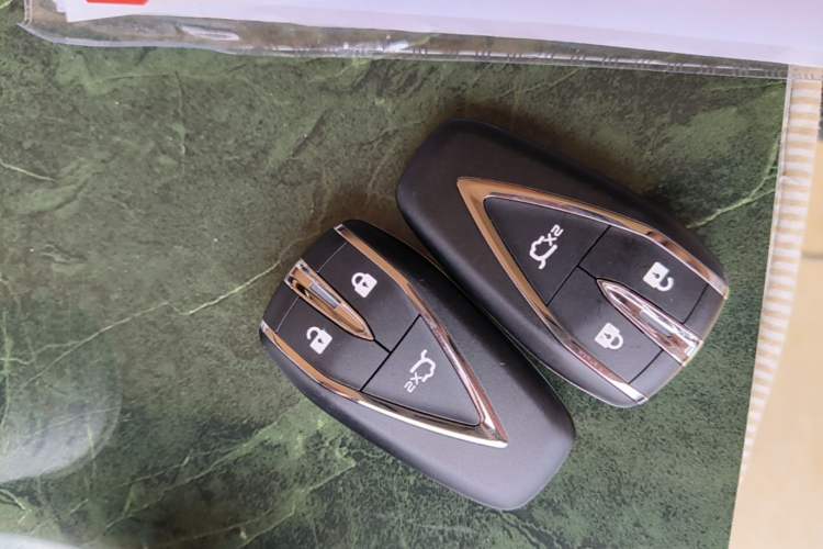 Used CHANGAN OSHAN X5 2021 Revised Version 1.5T DCT Luxury Edition Vehicle Key