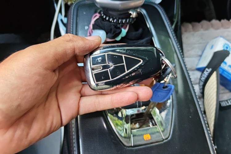 Used CHANGAN OSHAN X5 2021 1.6L CVT Luxury Model Vehicle Key