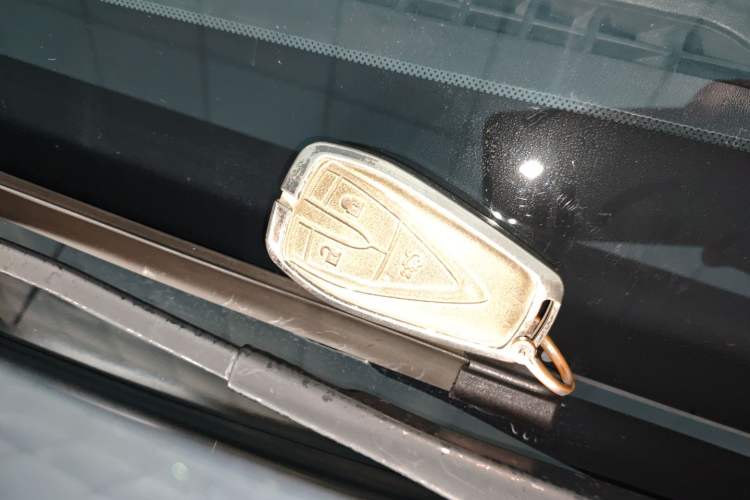 Used CHANGAN OSHAN X5 2021 Revised Version 1.5T DCT Luxury Edition Vehicle Key