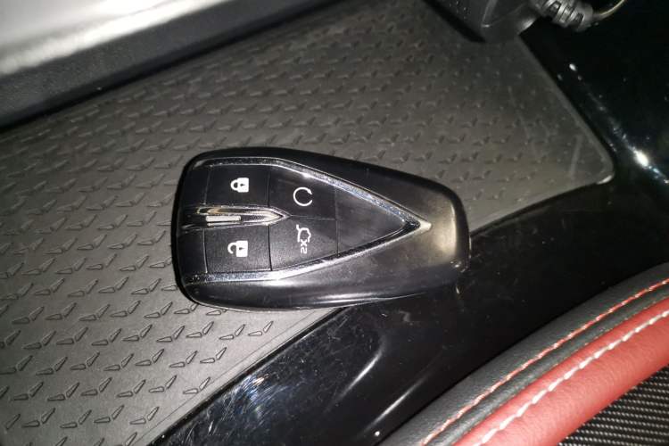 Used CHANGAN OSHAN X5 2021 1.5T DCT Prestige Edition Vehicle Key
