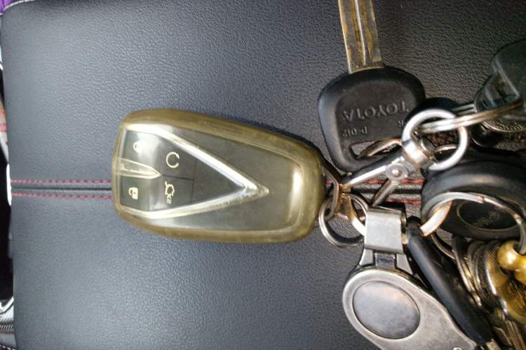 Used CHANGAN OSHAN X5 2021 1.5T DCT Prestige Edition Vehicle Key