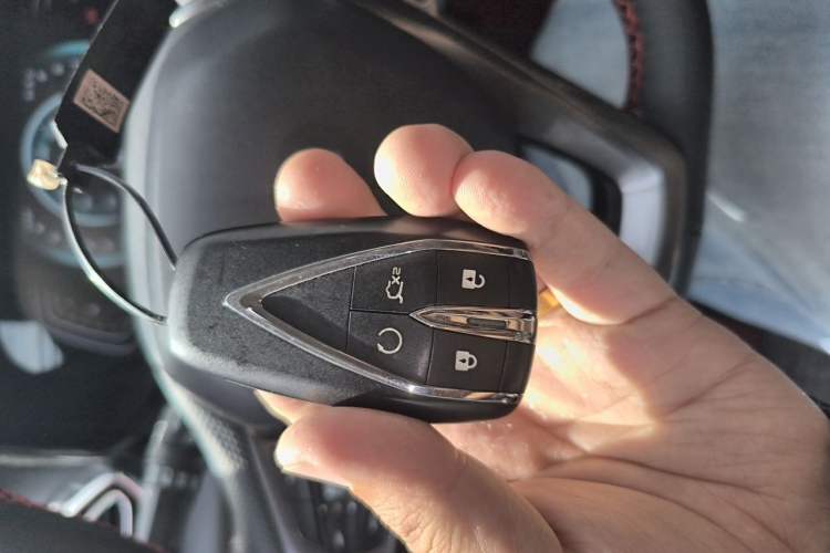Used CHANGAN OSHAN X5 2021 1.5T DCT Prestige Edition Vehicle Key