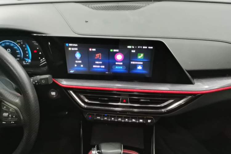 Used CHANGAN OSHAN X5 2021 1.5T DCT Flagship Edition Audio And AC Panel