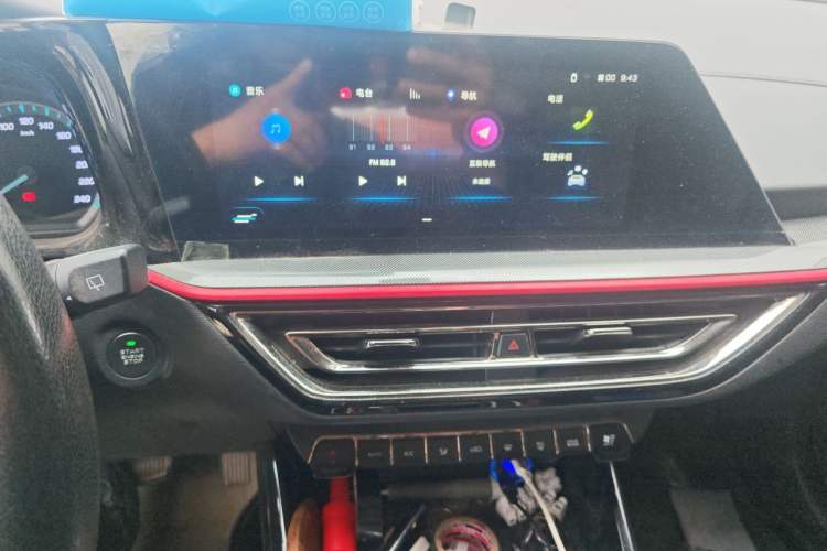 Used CHANGAN OSHAN X5 2021 1.5T DCT Luxury Edition Audio And AC Panel