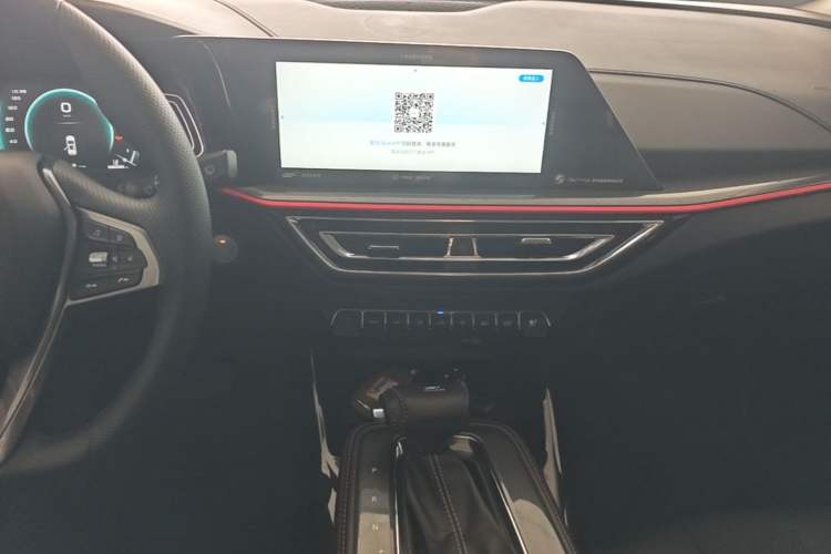 Used CHANGAN OSHAN X5 2021 1.6L CVT Flagship Model Audio And AC Panel