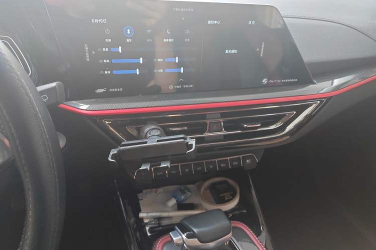 Used CHANGAN OSHAN X5 2021 1.5T DCT Flagship Edition Audio And AC Panel