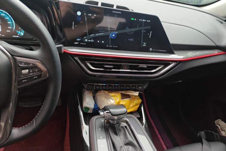 Used CHANGAN OSHAN X5 2021 1.5T DCT Flagship Edition Audio And AC Panel