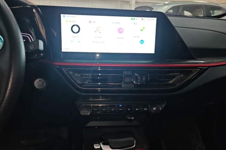 Used CHANGAN OSHAN X5 2021 1.5T DCT Prestige Edition Audio And AC Panel